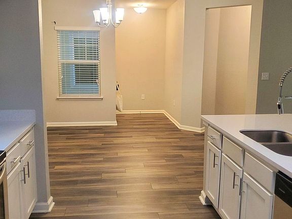 5th image of 4950 Key Lime Dr #104