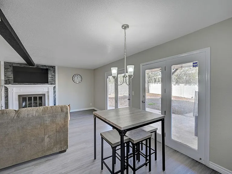 2247 Marlboro Dr — Photo 56