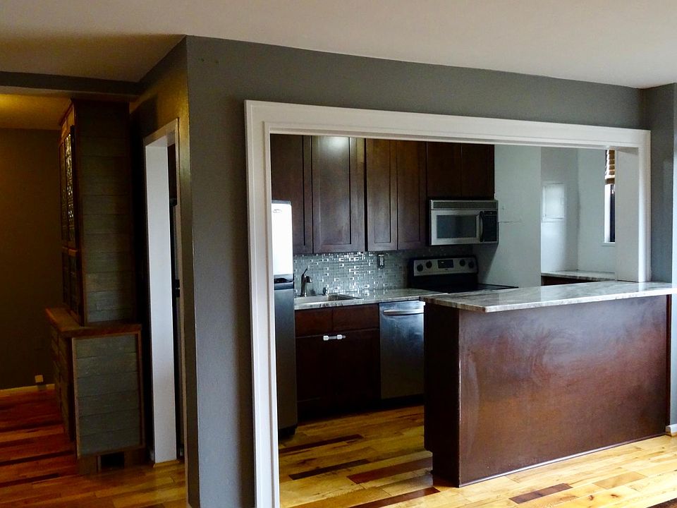 1st image of 11720 Edgewater Dr APT 317