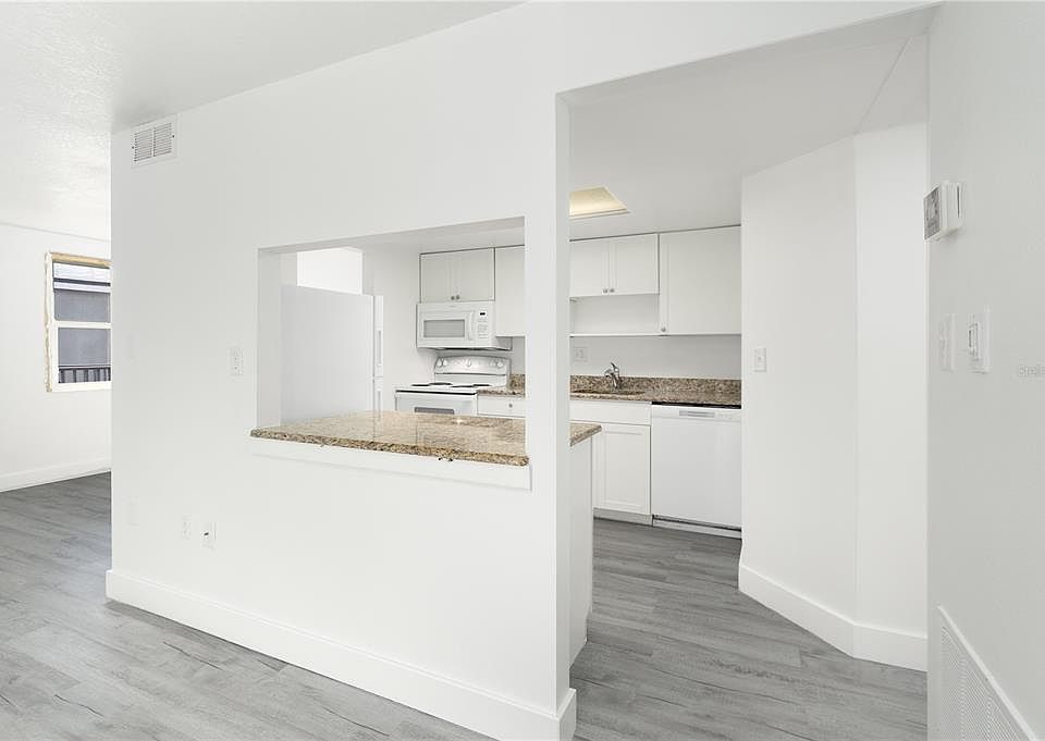 1st image of 22291 Westchester Blvd APT 206