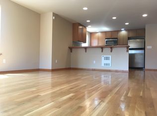 13717 Greenwood Ave N, Seattle, WA 98133