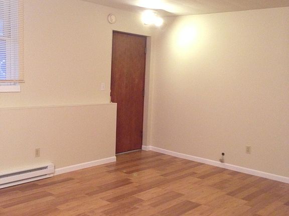 3rd image of 429 E Broadway St APT 2