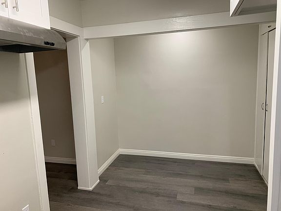 4th image of 10792 Grand Ave