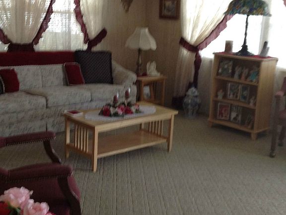 Spacious living room