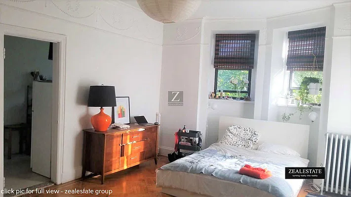 Rented by ZealEstate Group Inc | media 8