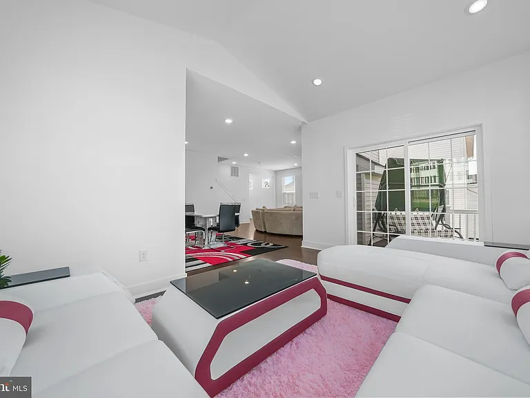 4 William Boyer Dr — Photo 21