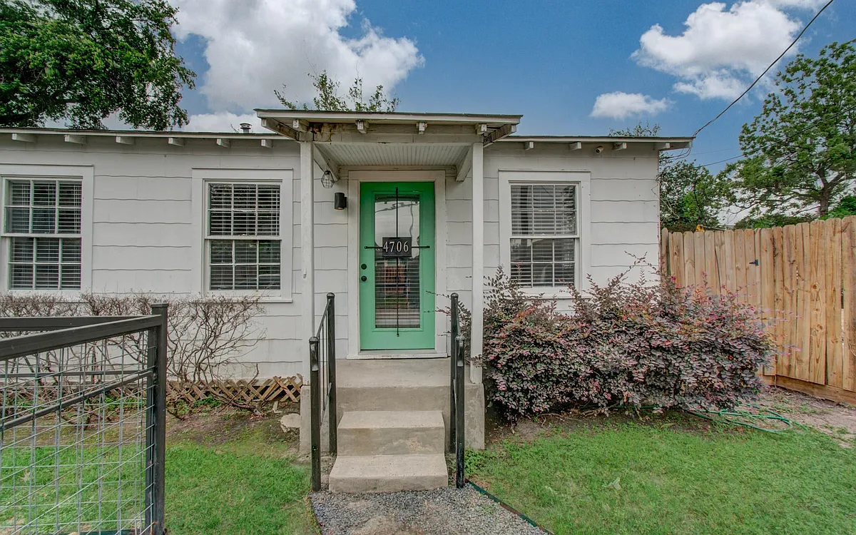 Building Photo - 4706 Fisk St