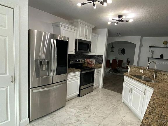 5th image of 660 SWALLOWTAIL DRIVE