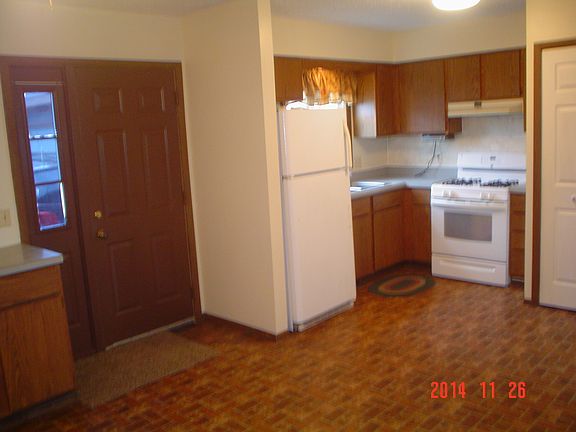 5th image of 30620 Euclid Ave