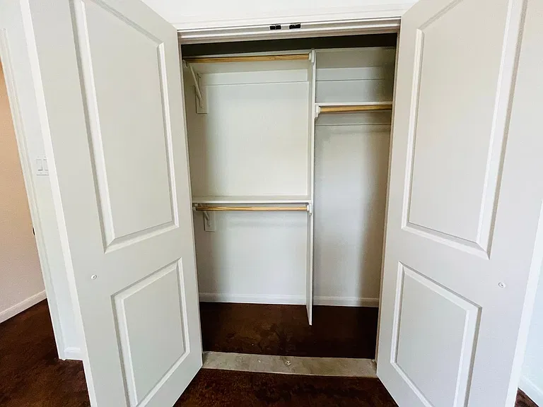 2801 Sandage Ave — Photo 14