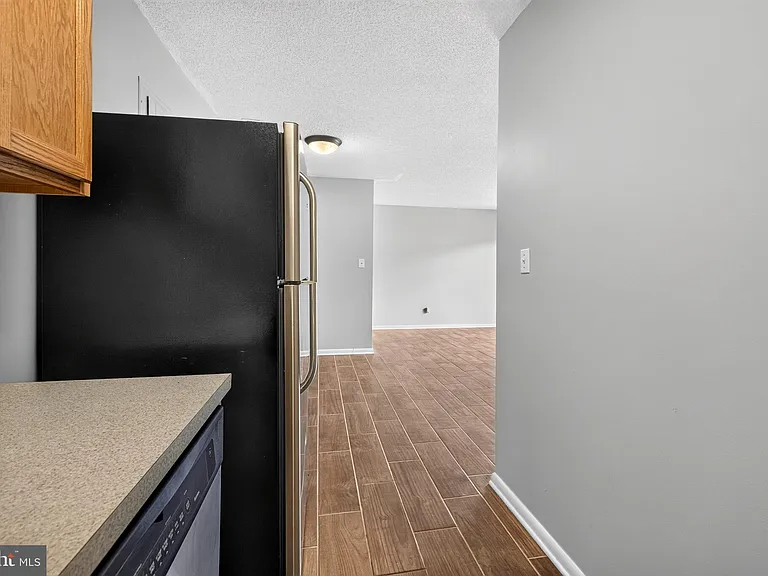 625 Chesapeake St SE #301 — Photo 22