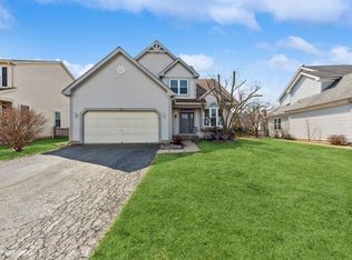 274 Buckingham Dr, Grayslake, IL 60030