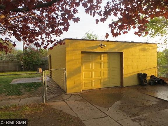 4th image of 2094 Larpenteur Ave E