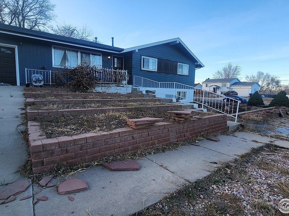 1st image of 101 S Kathleen Ave