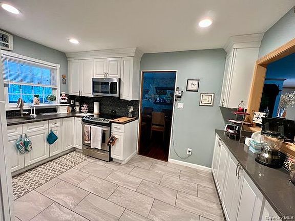4th image of 7 Cedar Avenue
