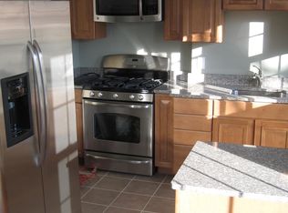2717 S Veitch St, Arlington, VA 22206