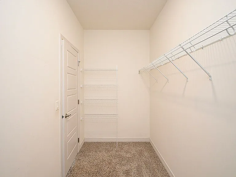 19527 Shadow Ridge Dr — Photo 25