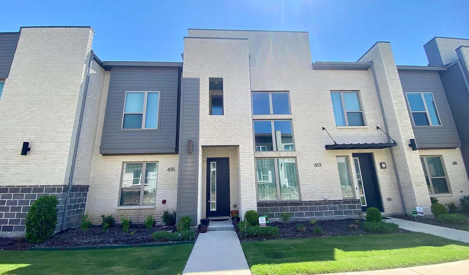 3 bed, 1801 sqft, $2,600 — Photo 2