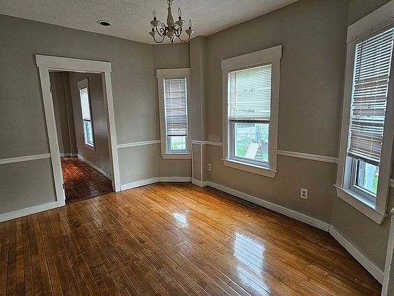 4th image of 106 School St #1