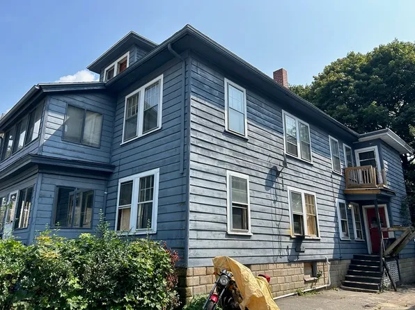 28-30 Magnolia St, Lawrence, MA 01841