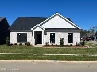 8220 Cedar Crest Ln, Louisville, KY 40291