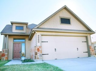 219 Boulder Dr, Navasota, TX 77868