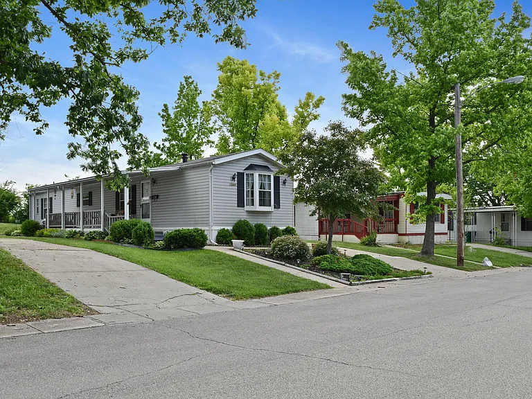 Oakwood Village — Photo 8
