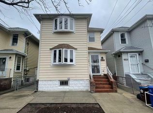 14933 17th Rd, Whitestone, NY 11357