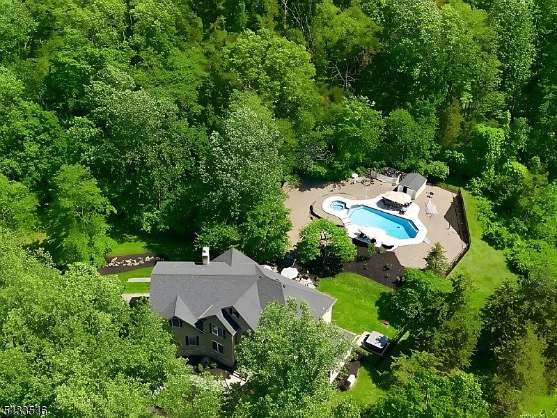 1st image of 41 Sutton Farm Rd