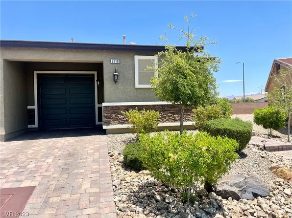 2710 Beacon Rock Dr, Laughlin, NV 89029