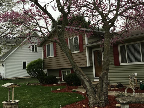 5th image of 11190 Hemlock Dr