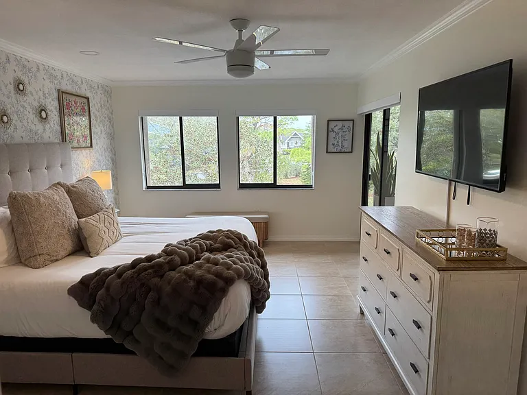 1800 Mariner Dr #6 — Photo 13