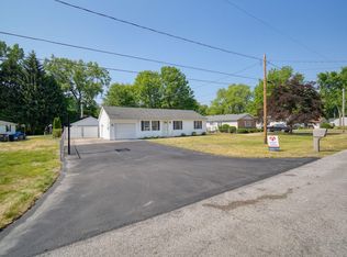 919 Fairfield Ave, Temperance, MI 48182