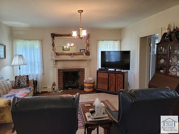 4th image of 1155 Trenthill Dr
