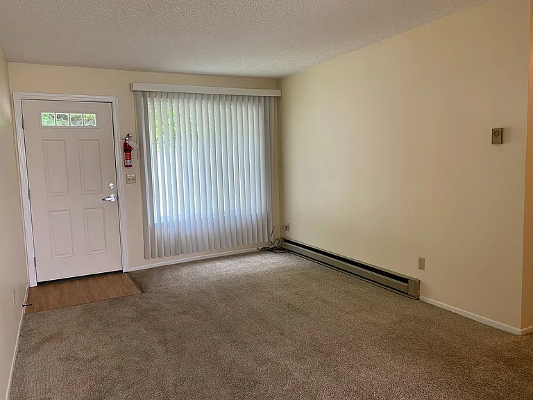 634 Alameda Ave — Photo 2