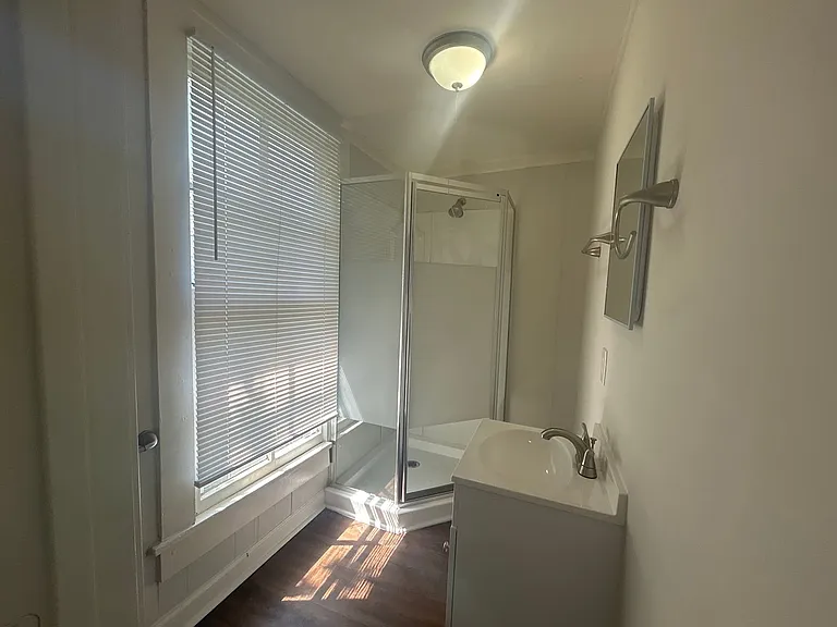 1298 Carr Ave — Photo 4