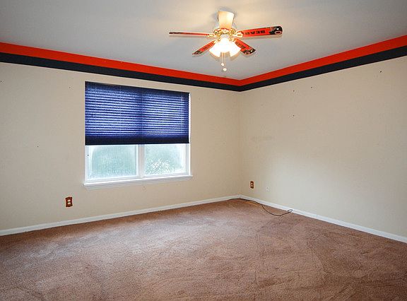 3rd image of 851 Shepherd Ln #851