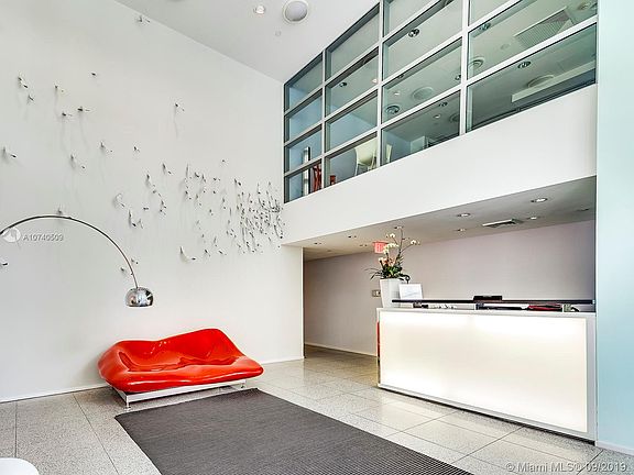 3rd image of 6101 Aqua Ave APT 401