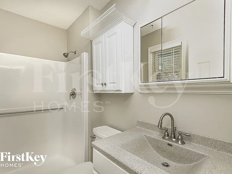 10126 N Wyandotte St — Photo 13
