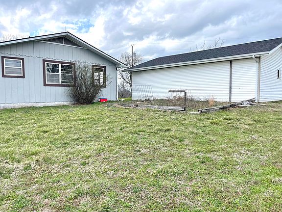 4th image of 23537 Farm Road 2080