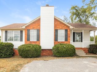 126 Fergus Rd, La Vergne, TN 37086