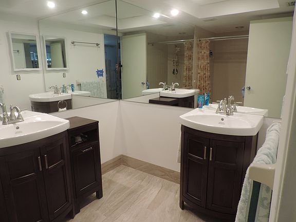 New vanities/fauc,toil, floo