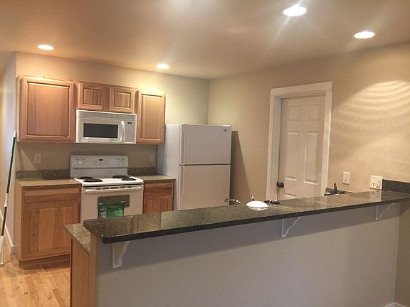 2nd image of 815 Longbow Ln Unit B
