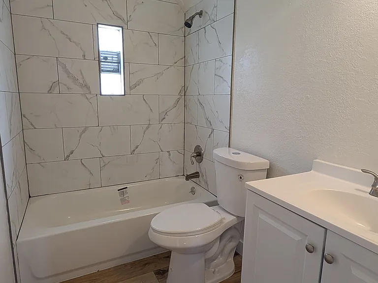 Autumn Ridge Apartments — Photo 11