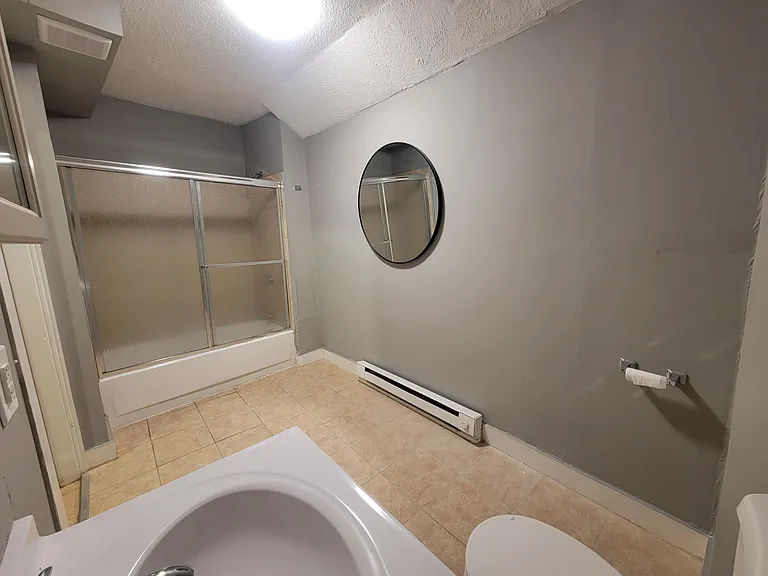 162 Rollstone St #1A — Photo 3