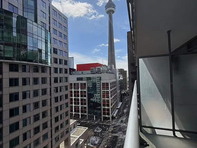 8 Mercer St #1503 — Photo 11