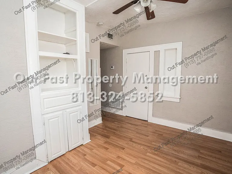 549 2nd St N #1 — Photo 20