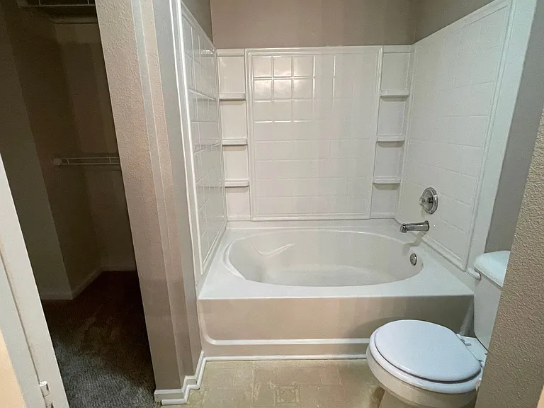 2738 Priest Dr — Photo 17