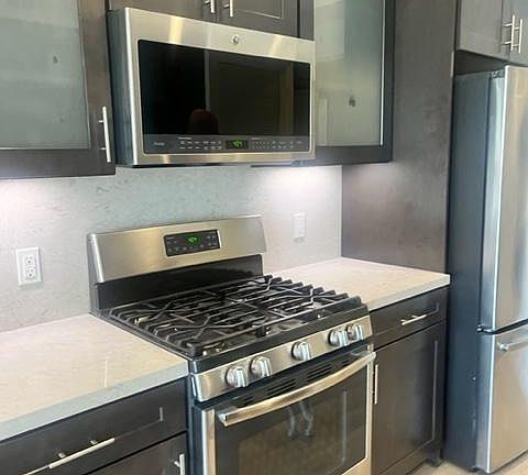 4th image of 1157 S Bundy Dr APT 401
