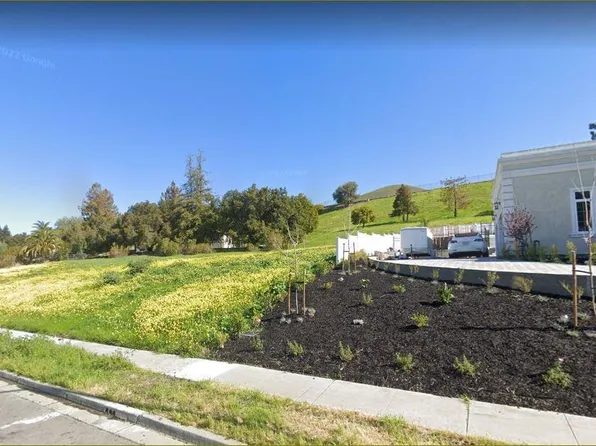 816 Hunter Ln, Fremont, CA 94539